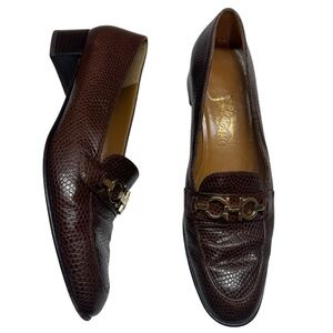 Vintage Salvatore Ferragamo Gancini Embossed leather heeled loafer shoes 9.5 3A